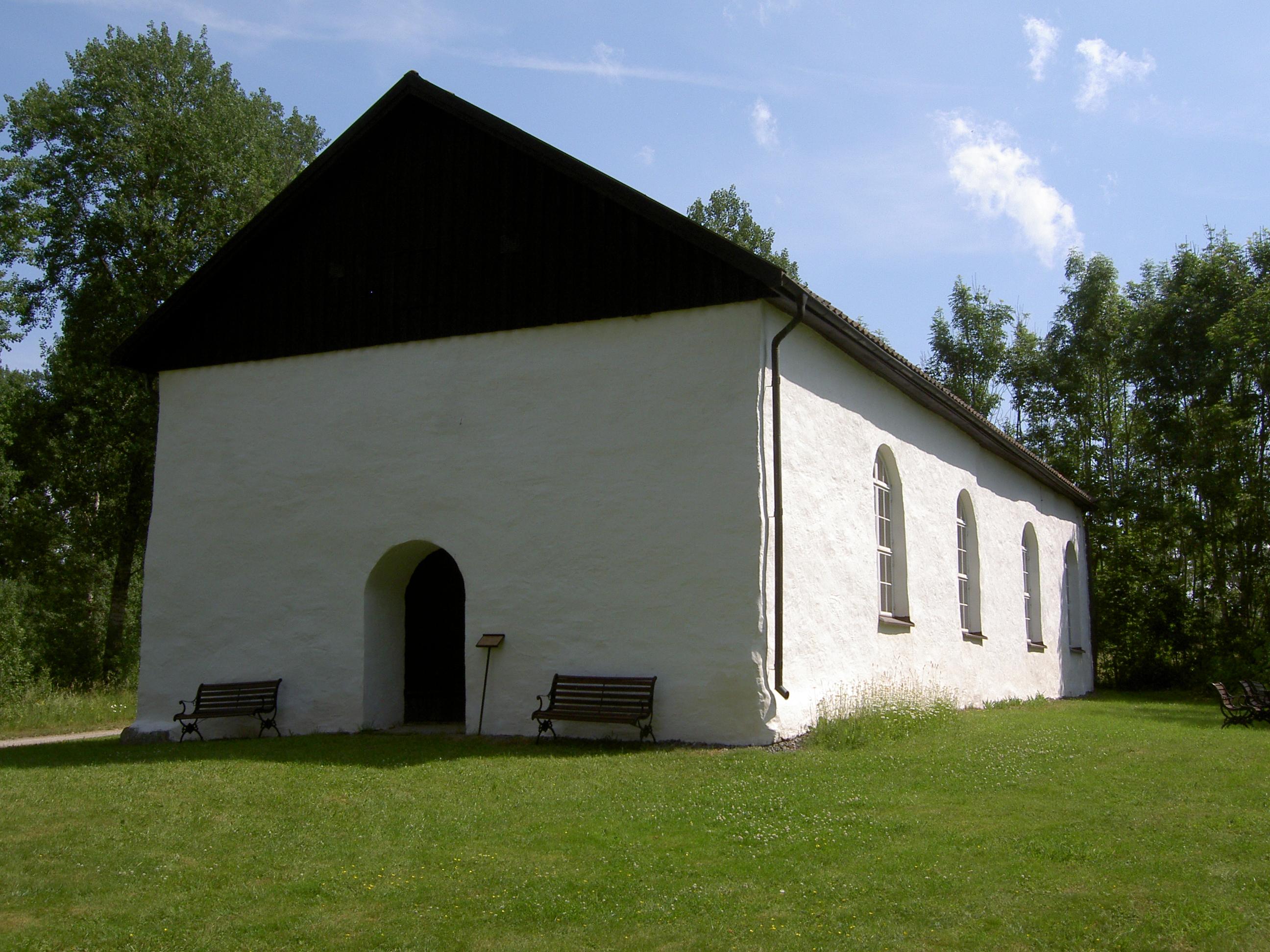 Tosse gamla kyrka